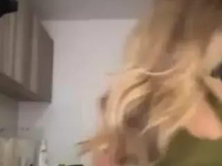 Andrea's Live Sex Cam Show