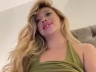 Andrea's Live Sex Cam Show