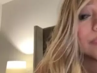 Andrea's Live Sex Cam Show