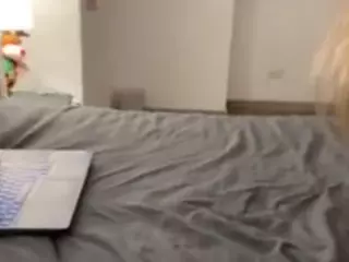 Andrea's Live Sex Cam Show