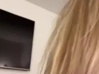 Andrea's Live Sex Cam Show