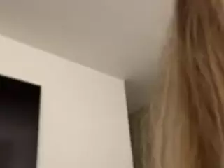 Andrea's Live Sex Cam Show