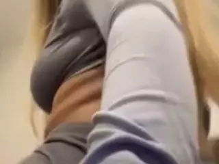 Andrea's Live Sex Cam Show