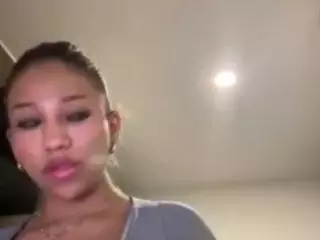 Andrea's Live Sex Cam Show