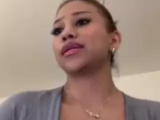 Andrea's Live Sex Cam Show
