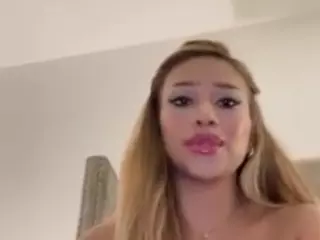 Andrea's Live Sex Cam Show