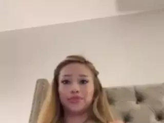 Andrea's Live Sex Cam Show