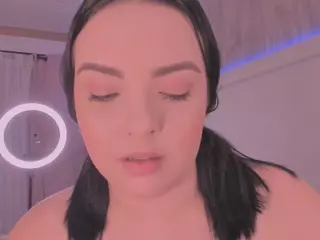 Julieta Vargas's Live Sex Cam Show