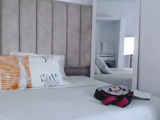 luisacastelx's Live Sex Cam Show