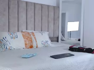 luisacastelx's Live Sex Cam Show