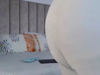 luisacastelx's Live Sex Cam Show