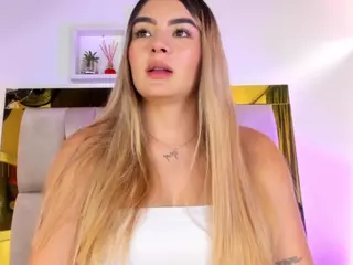 emma-rossee's Live Sex Cam Show