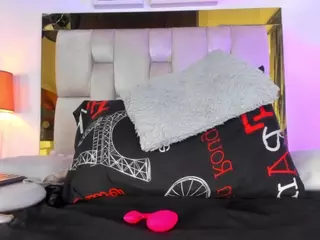 emma-rossee's Live Sex Cam Show