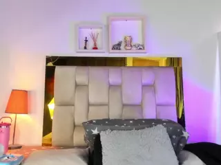 Emma R's Live Sex Cam Show