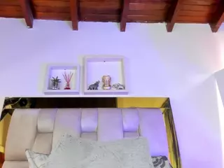 Emma R's Live Sex Cam Show