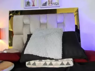 Emma R's Live Sex Cam Show
