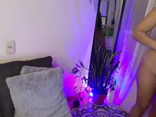 Paola's Live Sex Cam Show
