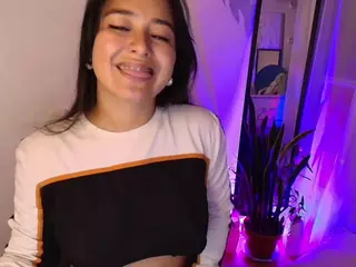 Paola's Live Sex Cam Show