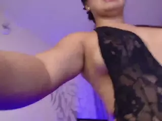 Paola's Live Sex Cam Show