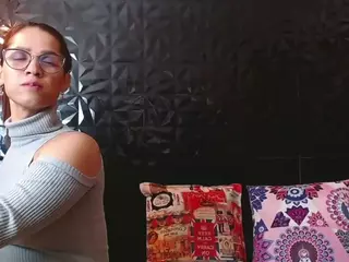 vicky-oba's Live Sex Cam Show