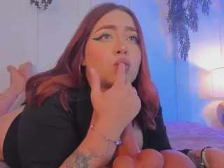 allasskaa's Live Sex Cam Show