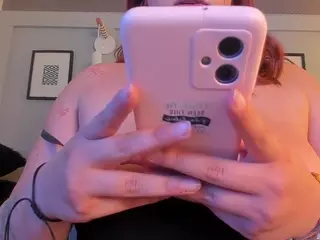 allasskaa's Live Sex Cam Show