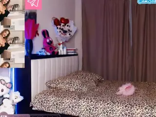 ValleryWow's Live Sex Cam Show