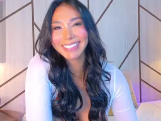 MEEGAN IS BACK's Live Sex Cam Show