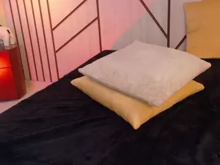 MEEGAN IS BACK's Live Sex Cam Show