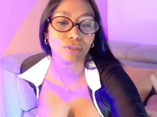 MEEGAN IS BACK's Live Sex Cam Show