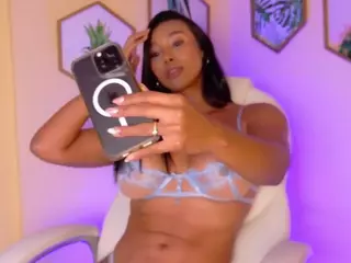 MEEGAN IS BACK's Live Sex Cam Show