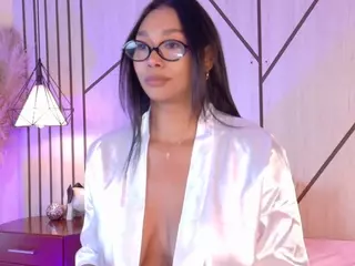MEEGAN IS BACK's Live Sex Cam Show