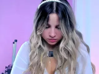VAIOLET's Live Sex Cam Show