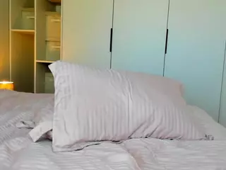 allison-ally's Live Sex Cam Show
