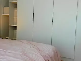 allison-ally's Live Sex Cam Show