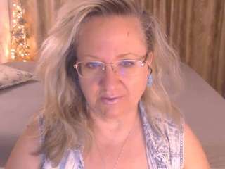 Live cam show with Arony