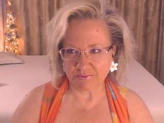 Live cam show with Arony