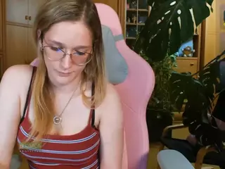 nicolebloom's Live Sex Cam Show