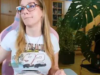 nicolebloom's Live Sex Cam Show