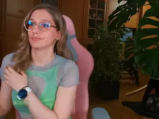 nicolebloom's Live Sex Cam Show