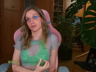 nicolebloom's Live Sex Cam Show