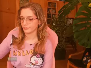 nicolebloom's Live Sex Cam Show