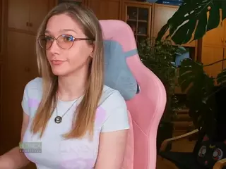 nicolebloom's Live Sex Cam Show