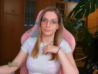 nicolebloom's Live Sex Cam Show