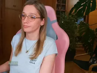 nicolebloom's Live Sex Cam Show