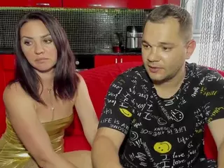 sweets-olga-and-dmitry's Live Sex Cam Show