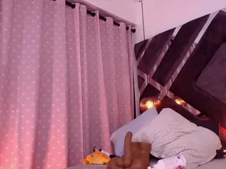 violeta-sanz's Live Sex Cam Show