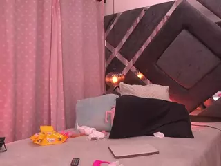 violeta-sanz's Live Sex Cam Show