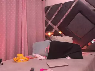 violeta-sanz's Live Sex Cam Show