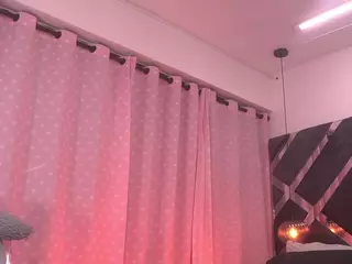 violeta-sanz's Live Sex Cam Show